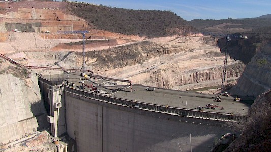 El Zapotillo under construction