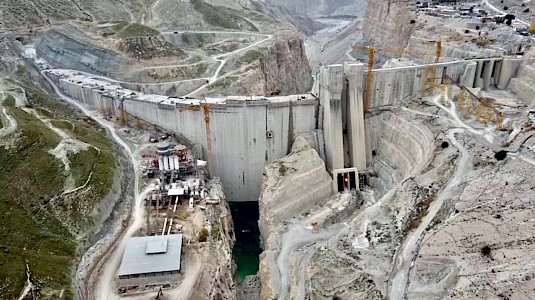Chame Shir under construction Chame Shir under construction
